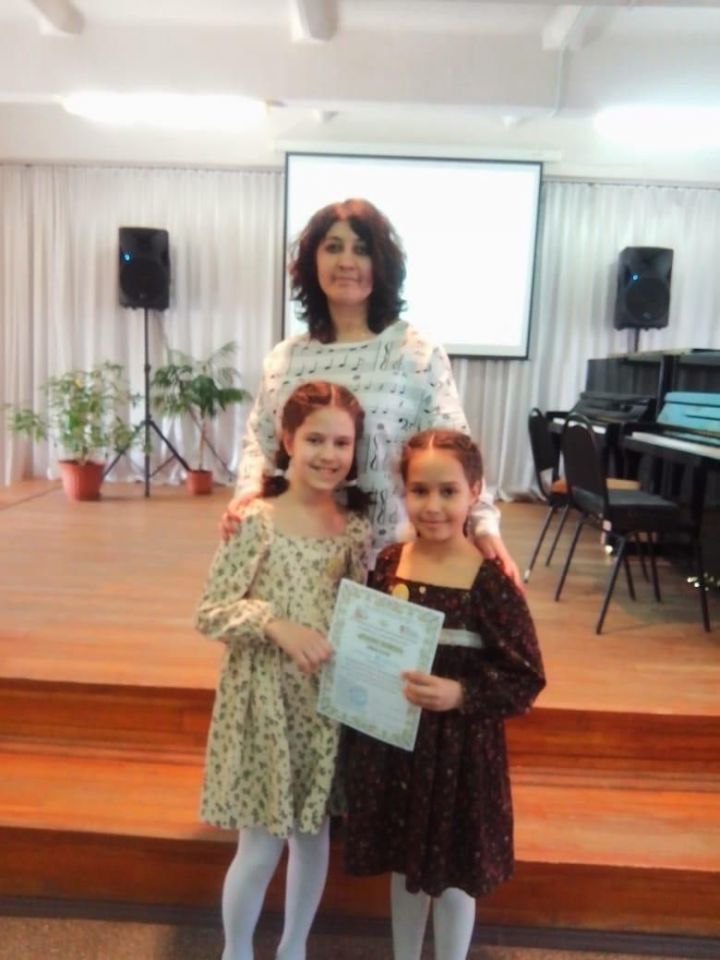 Юные азнакаевцы успешно выступили на межрегиональном конкурсе ансамблевого исполнительства «PIANO ПЛЮС»