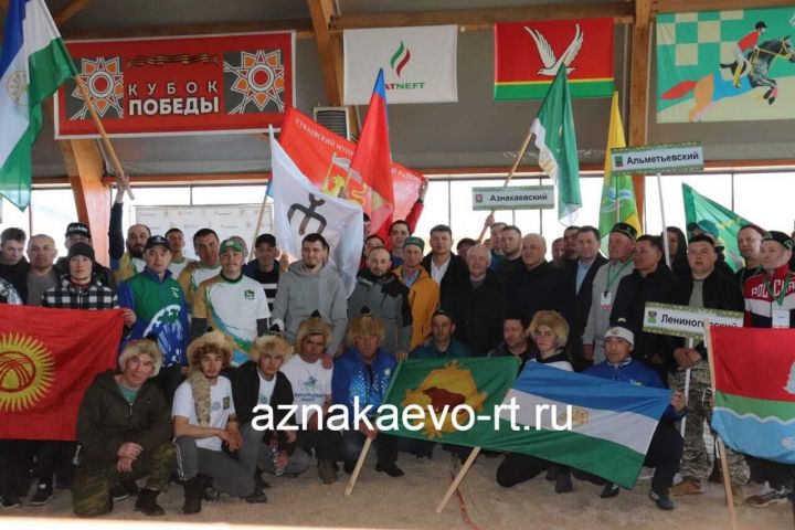 В Азнакаево прошли конноспортивные соревнования