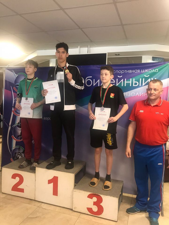 Азнакаевский пловец завоевал золотую медаль в республиканских соревнованиях
