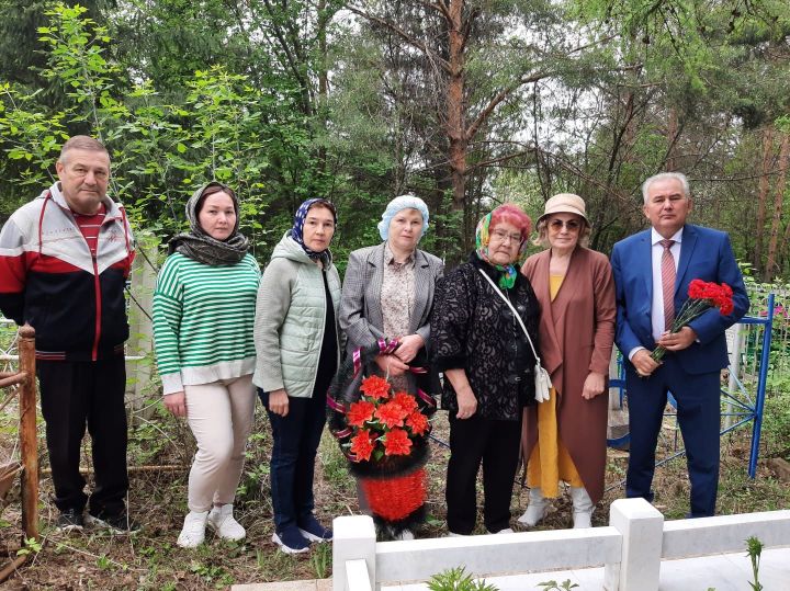 Азнакайда легендар шәхес – Бөек Ватан сугышында катнашкан,  Социалистик Хезмәт Герое Хәсәншина Газифә Хәсән кызын искә алдылар