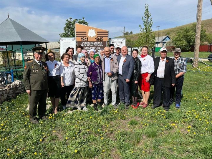 Праздник Победы в деревне Камышлы Куль был насыщен воспоминаниями