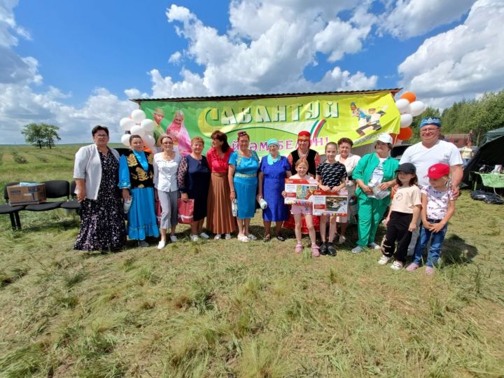 Илбәк Сабан туе милли бизәкләргә бай булды