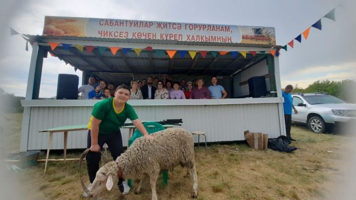 Әсәй авылы Сабан туенда гер ыргытып уйнадылар