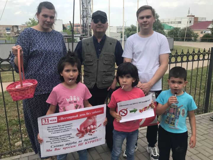 В Азнакаево провели Всемирный день без табака