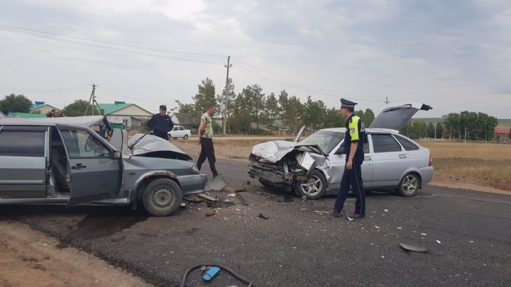 Азнакайда булган авариядә каза күрүчеләр бар