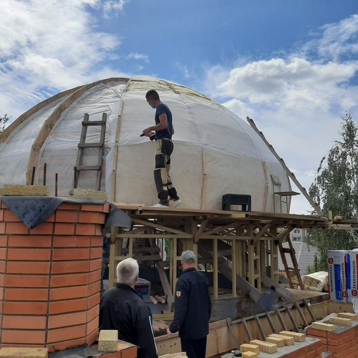 Продолжается реконструкция «Голубой» мечети в городе Азнакаево