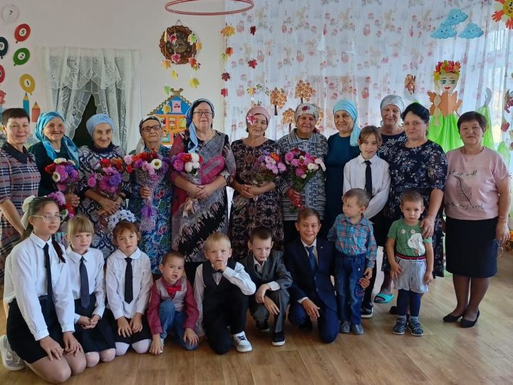 Азнакай районы Татшуган авылында балалар һәм остазлар очрашты