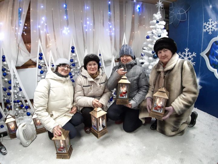 Участники ЦОСП города Азнакаево посетили резиденцию Деда Мороза и Снегурочки