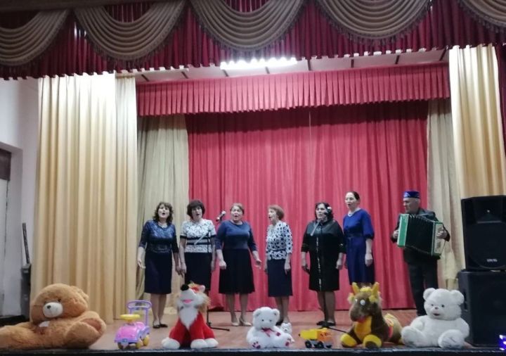 Азнакайда смотр-концертларга әзерлек бара