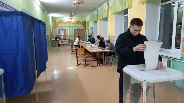 В Азнакаево в первый день выборов проголосовало 47 процентов населения