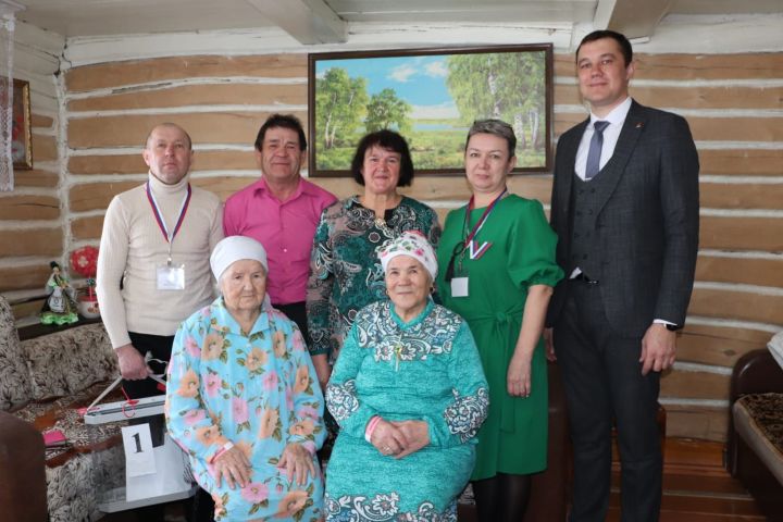 100-летняя Тагира Асанова из Азнакаево: “Я выбираю с пожеланиями благополучия стране”