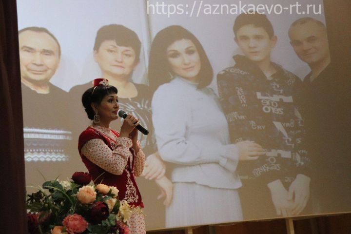 В Азнакаево соревновались женщины-депутаты