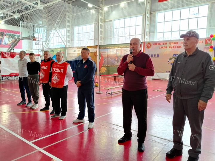 В Азнакаево прошел спортивный фестиваль, посвященный сдаче нормативов ГТО