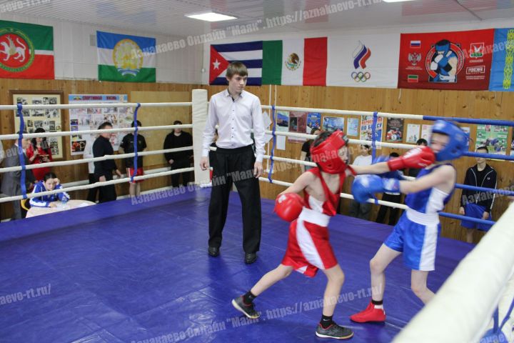 Азнакаевские боксеры почтили память героя-земляка Руслана Сулейманова