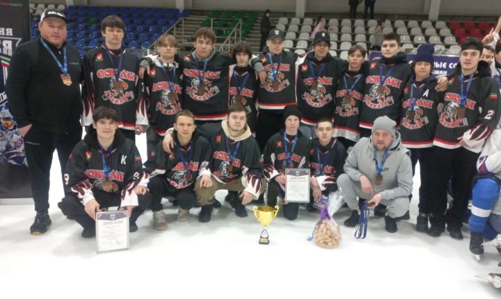 «Соколы Азнакаево» – бронзовые призёры чемпионата Татарстана по хоккею!