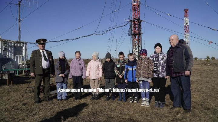 МКС на связи! Юные радисты Азнакаево провели сеанс с космонавтами