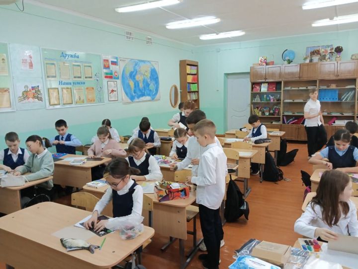 27 юннатов объединения «Друзья природы» провели мозговой штурм, как можно избавиться от космического мусора