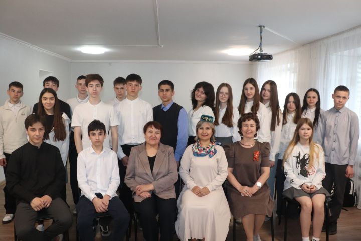 Писатель, поэт, журналист