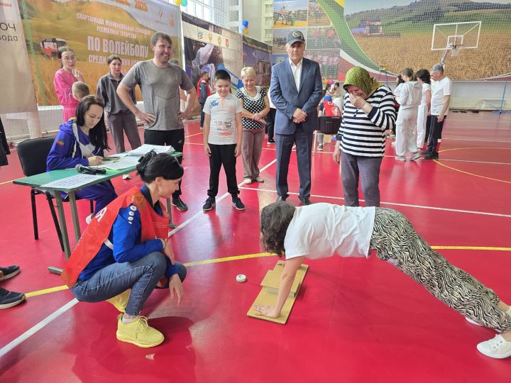 Азнакайда ГТО нормативларын гаилә белән тапшыралар