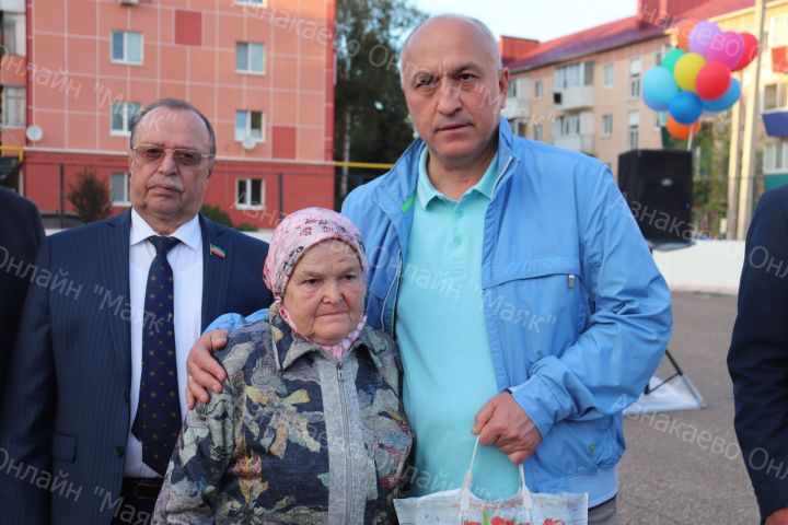 Азнакайда ишегалды бәйрәмнәре дәвам итә