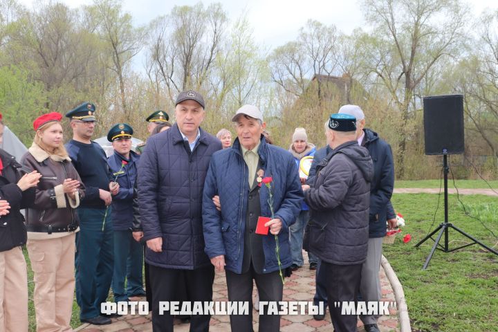Герои – в наших сердцах