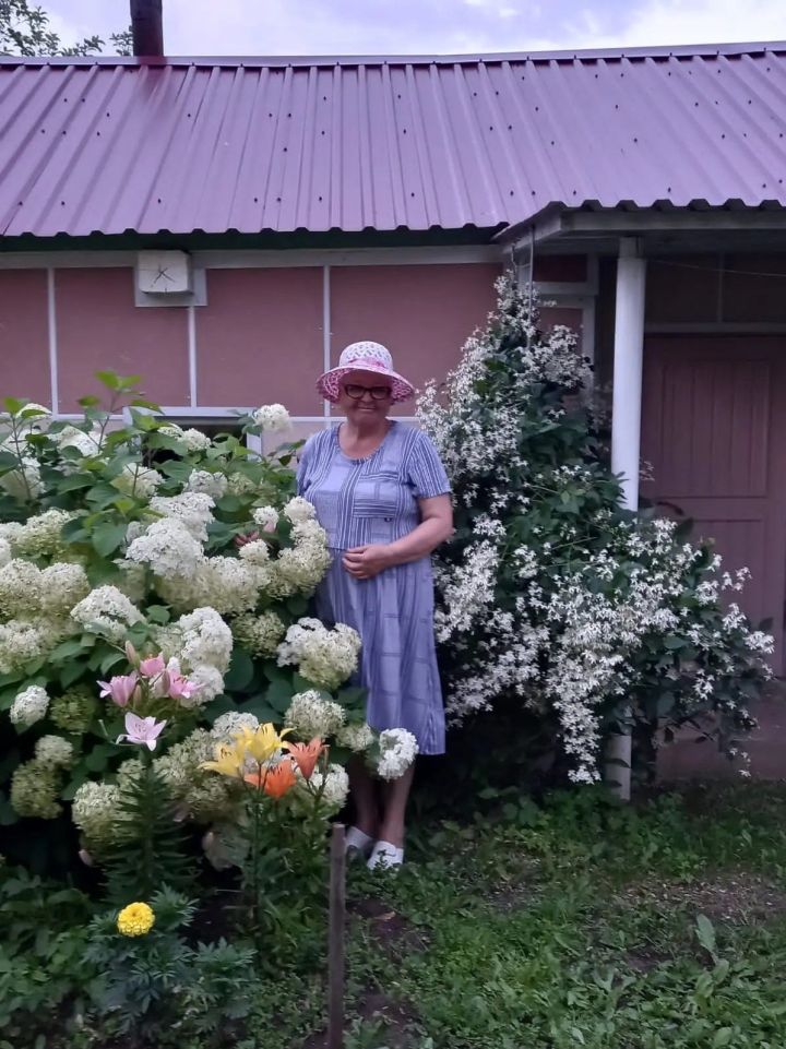 Юбилеегыз белән, Эльмира Фәрраховна!