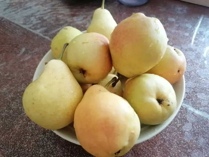 Азнакай хуҗабикәләренә грушадан кайнатма рецепты